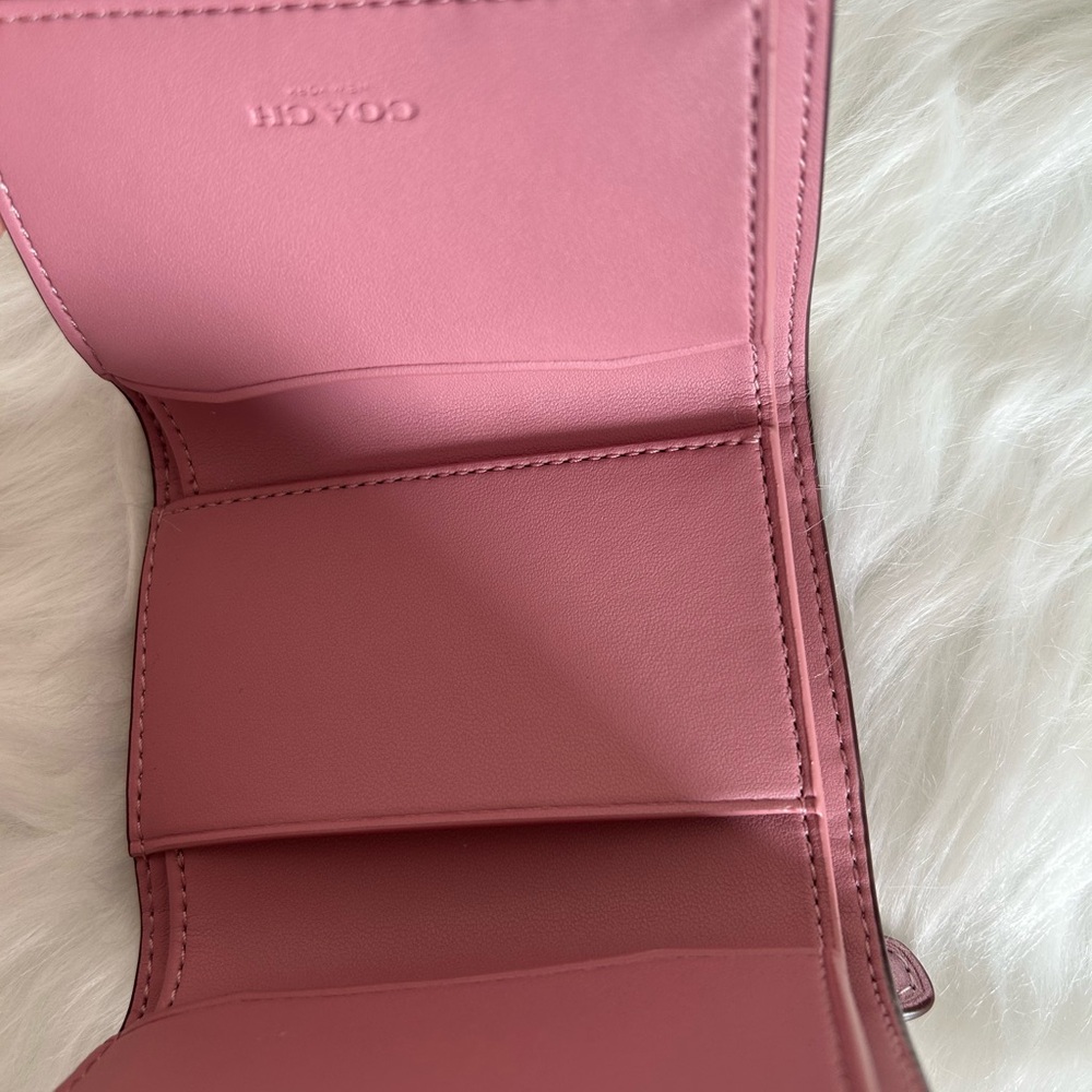 NWT Coach Micro Snap Wallet in Metallic Pink - Picture 3 of 6